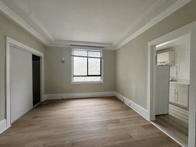 Building Photo - 565 Geary St