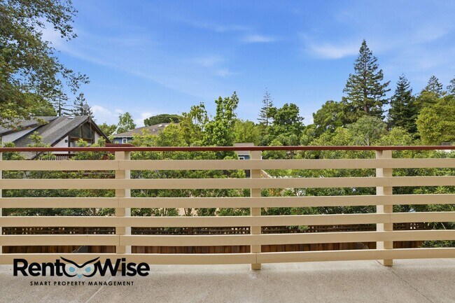 Building Photo - 569 Addison Ave