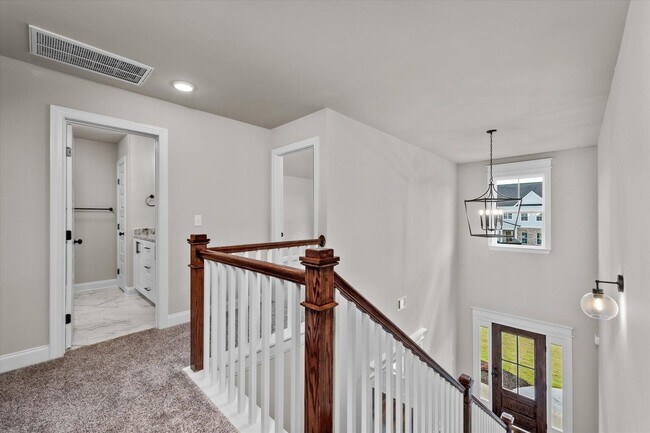 Building Photo - 2987 Rosewood Dr
