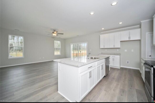 Building Photo - 2239 Captiva Ln
