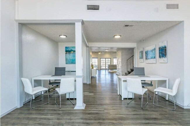 Building Photo - * $300 Off April and May Rent * Beautiful 1 bedroom apartment *