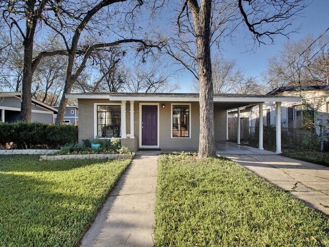 Primary Photo - 407 Wilmes Dr