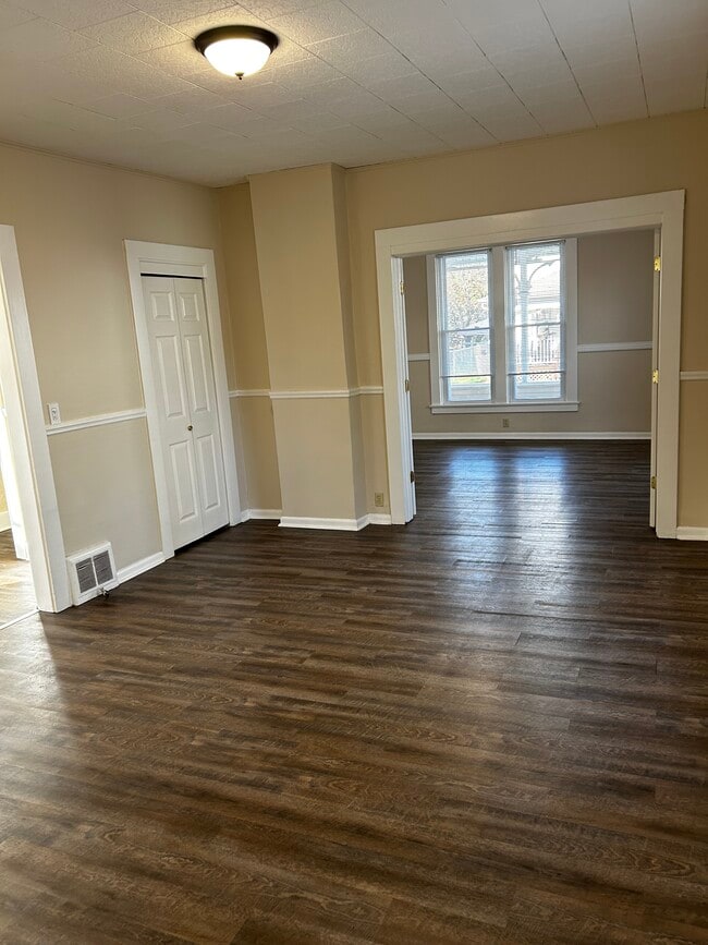 Building Photo - 435 Prospect Ct