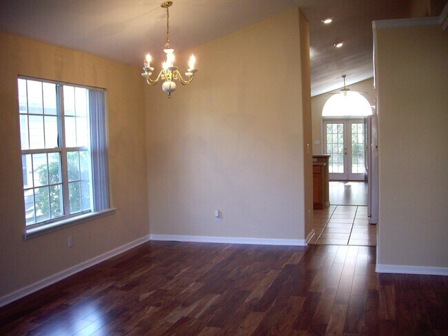Building Photo - 1043 Winter Ln