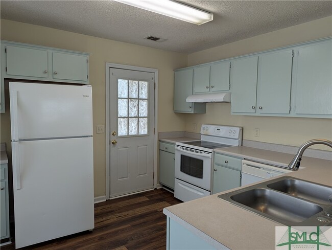 Building Photo - 1213 Exley Dr