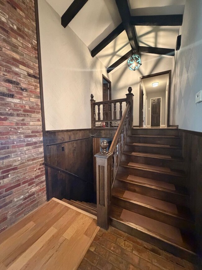 Building Photo - 1101 Silverwood Cove