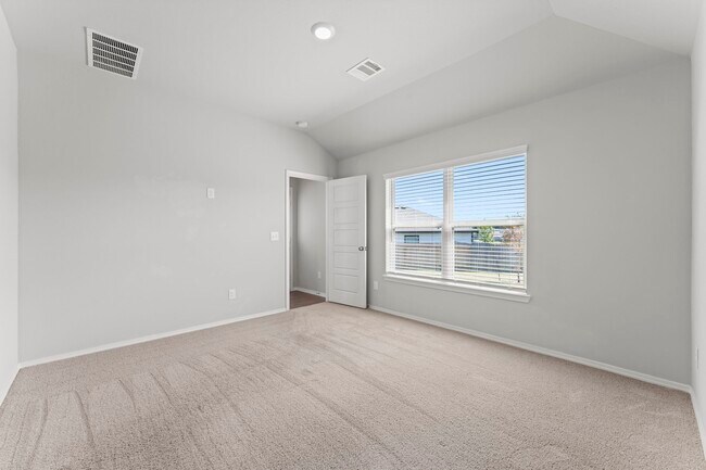Building Photo - 603 Levine Ct