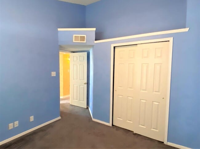 Building Photo - 12374 Paseo Lindo Dr