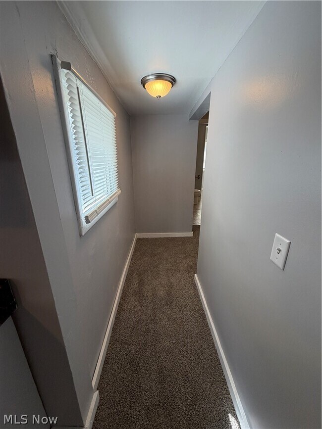 Building Photo - 155 Garfield Ave