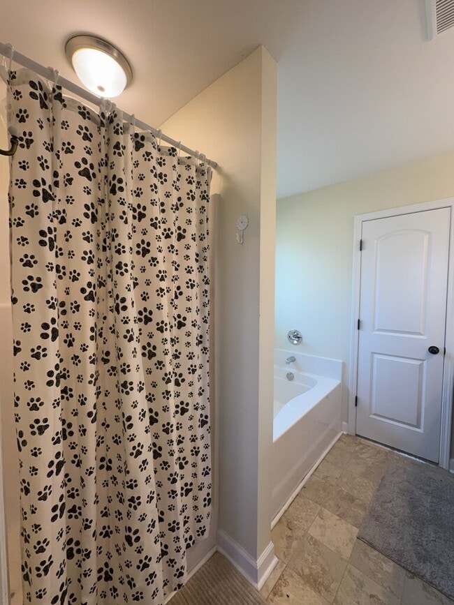 Building Photo - 101 Barnhouse Rd