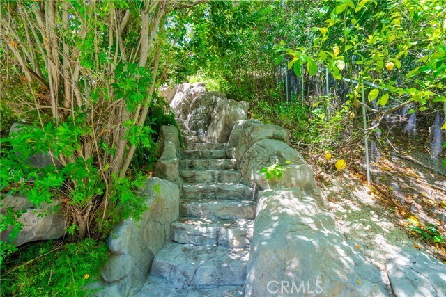 Building Photo - 26743 Mont Calabasas Dr