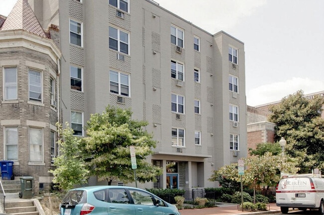 Building Photo - 2128 N St NW