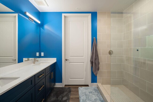 Building Photo - 3131 N Central Ave