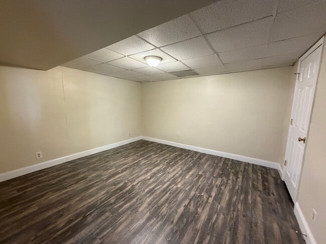 Building Photo - 1212 Agnese St