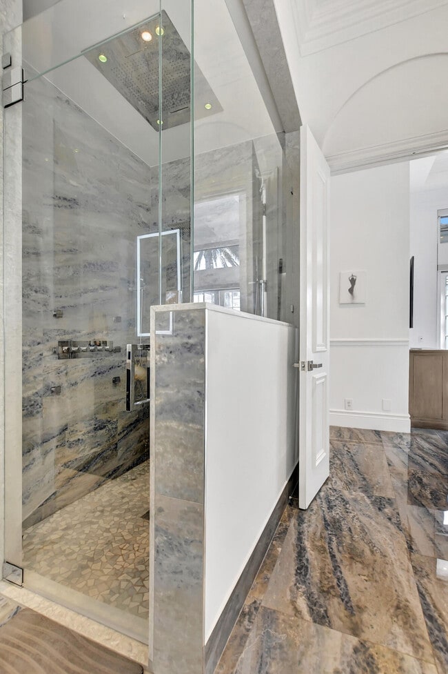 Building Photo - 6766 Royal Orchid Cir