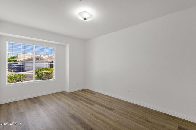 Building Photo - 22365 N 69th Ave