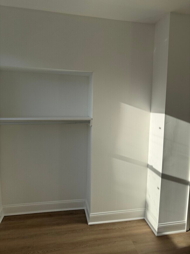 Building Photo - 2431 N Bancroft St