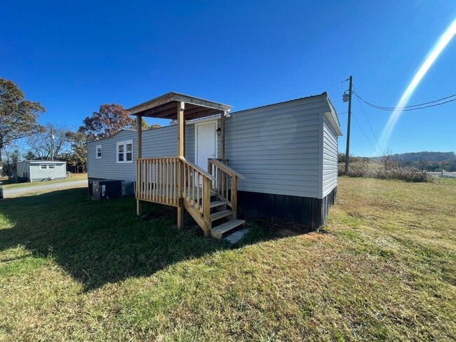 Remodeled 1 Bedroom/1 Bath Piney Flats, TN - Remodeled 1 Bedroom/1 Bath   Piney Flats, TN