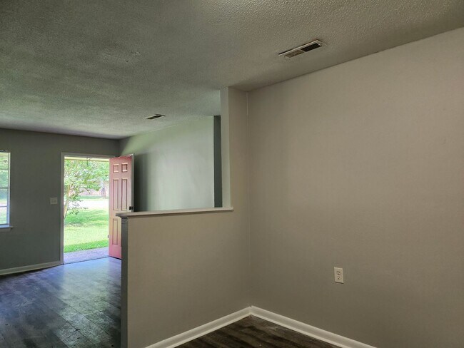 Building Photo - 5053-5055 Harley Ln