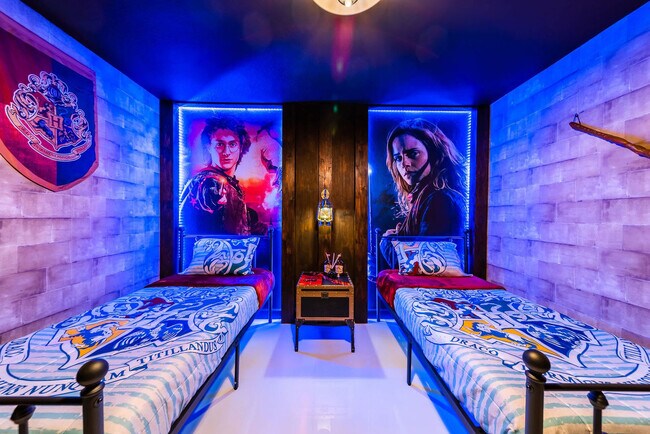 Building Photo - 2869 Bookmark Dr