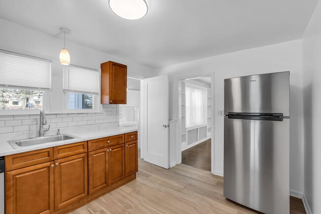 Building Photo - 1739 Asbury Ave