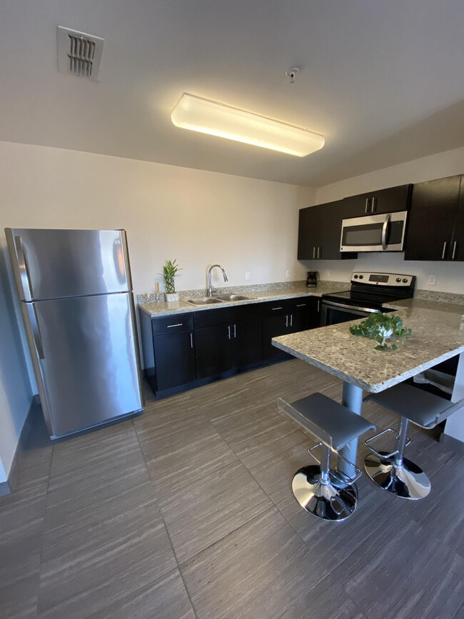 Building Photo - 502 Shiloh Dr
