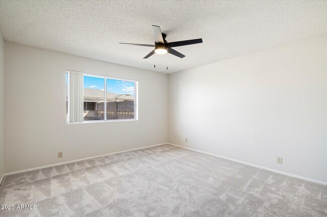 Building Photo - 4530 E Emelita Ave