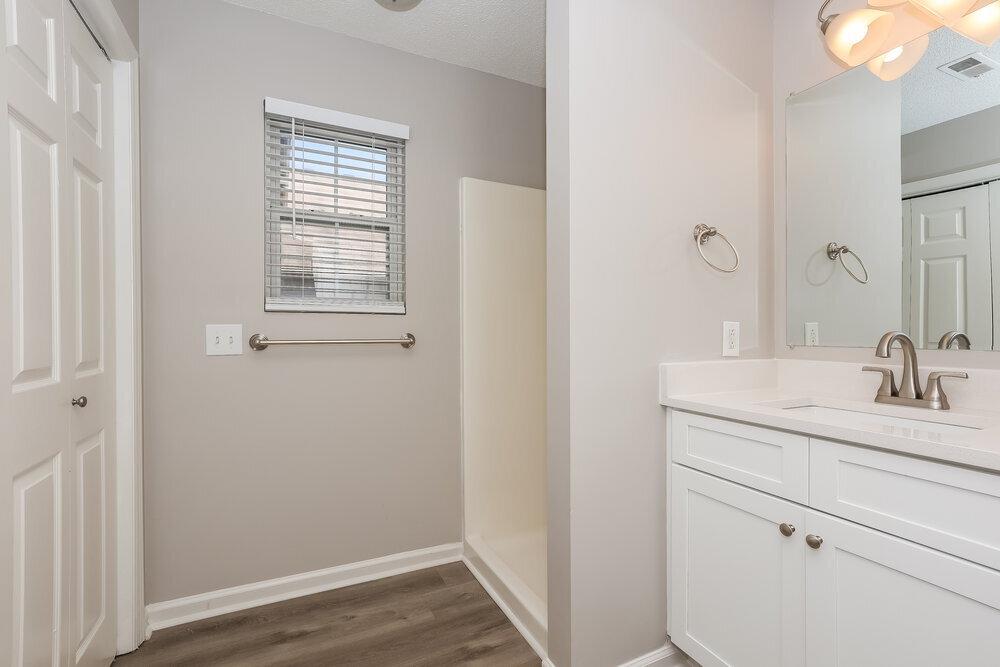 Building Photo - 2728 Painted Pony Dr