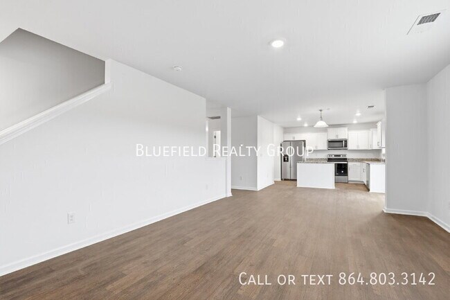 Building Photo - 227 Millen Dr