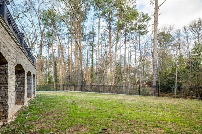 Building Photo - 35 Mt Paran Rd NW