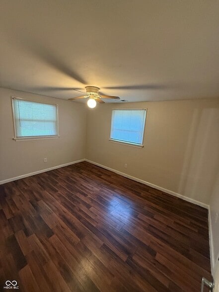 Building Photo - 10633 Central Ave