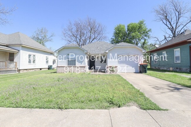 Building Photo - 2 Bed 1 Bath House in Claremore