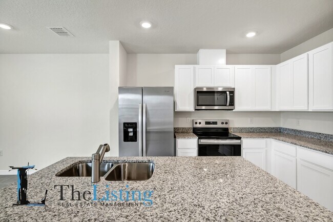 Building Photo - 5650 Anders Wy