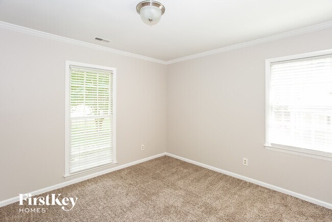 Building Photo - 8304 Lacewood Pl
