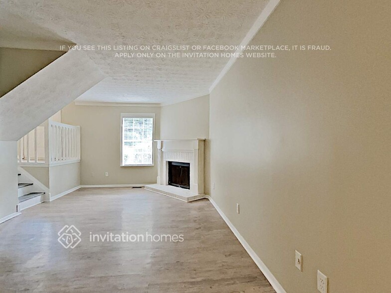 Building Photo - 10495 Ash Rill Dr