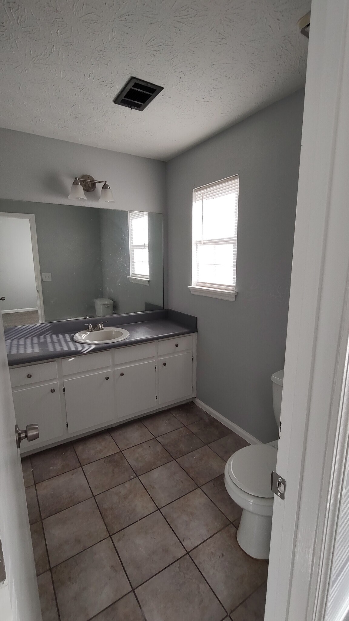 Building Photo - 3084 Parkside Ct