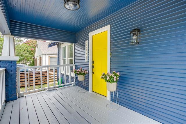 Building Photo - 3221 8th Ave