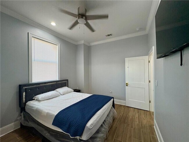 Building Photo - 3103 Cherry St