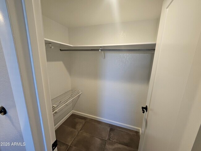 Building Photo - 1320 W Pecos Ave