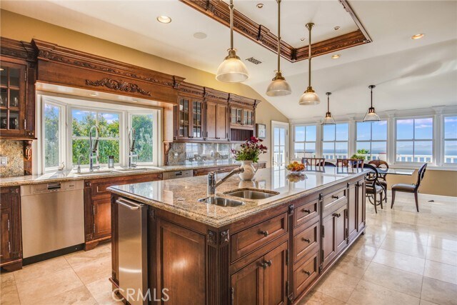 Building Photo - 1409 Vía Arco