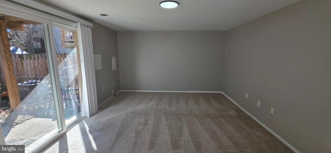 Building Photo - 6974 Knighthood Ln