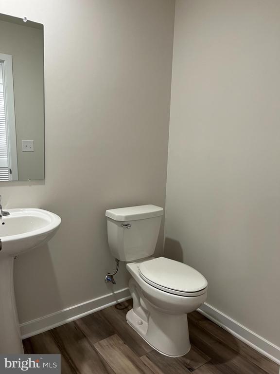 Building Photo - 40 Anderson Dr