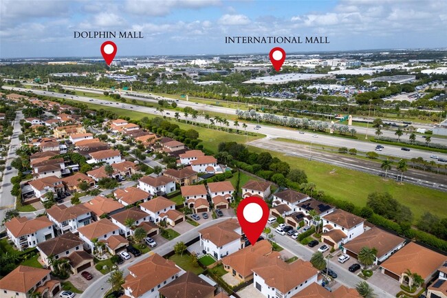 Building Photo - 9852 NW 10 Terrace