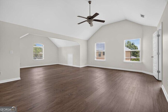 Building Photo - 2210 Apple Orchard Way