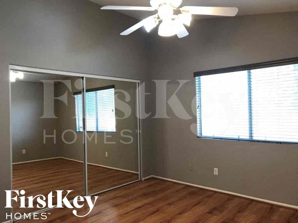 Building Photo - 3035 W Melinda Ln