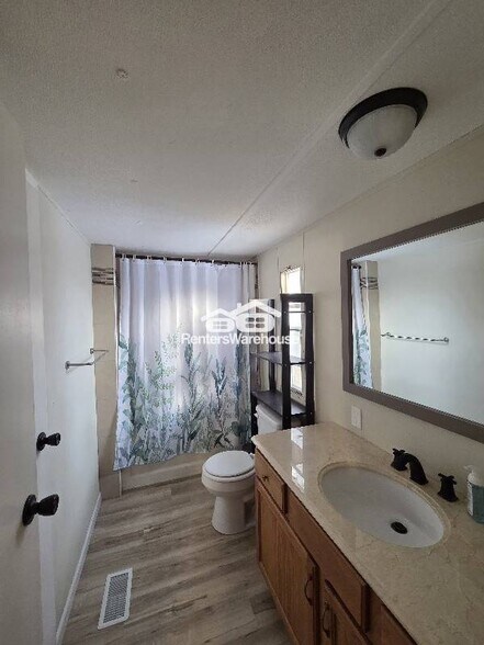 Building Photo - 2350 N 5th St