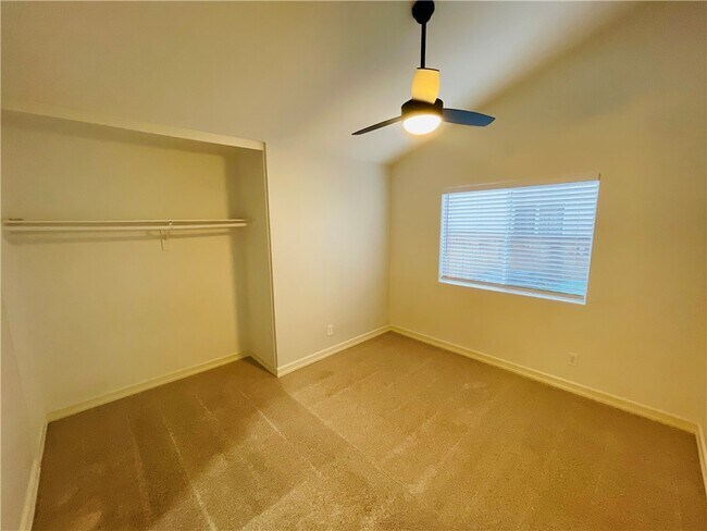 Building Photo - 28937 Biarritz Ct