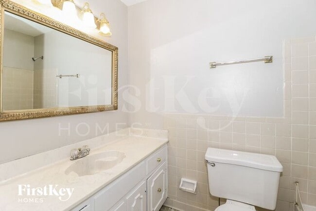 Building Photo - 145 Willow Bend Dr