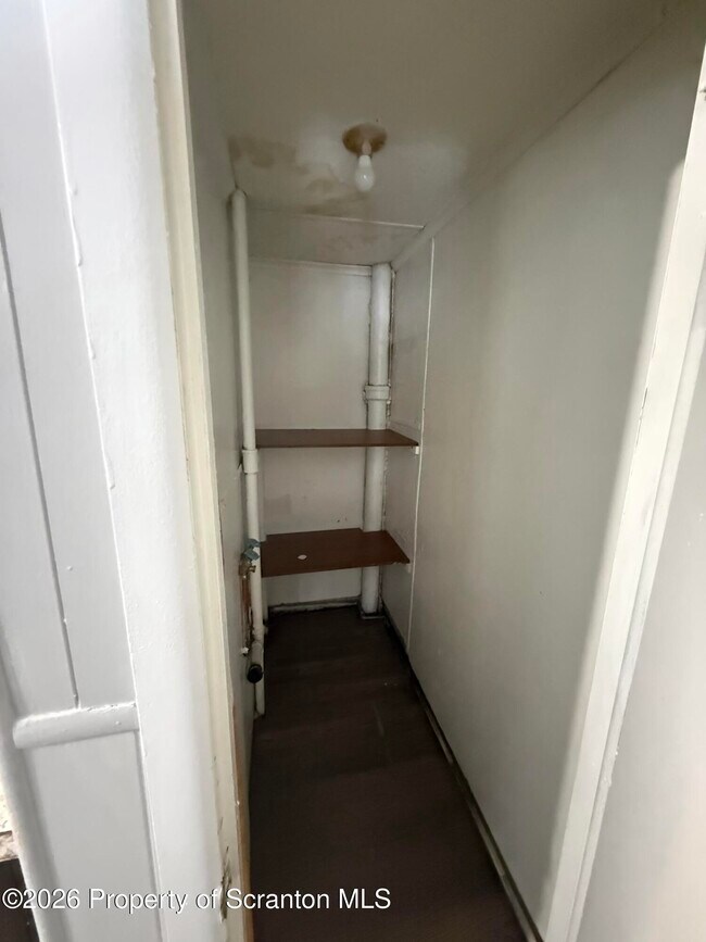 Building Photo - 375 Grove St