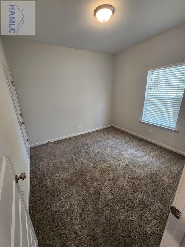 Building Photo - 2722 Arnall Dr